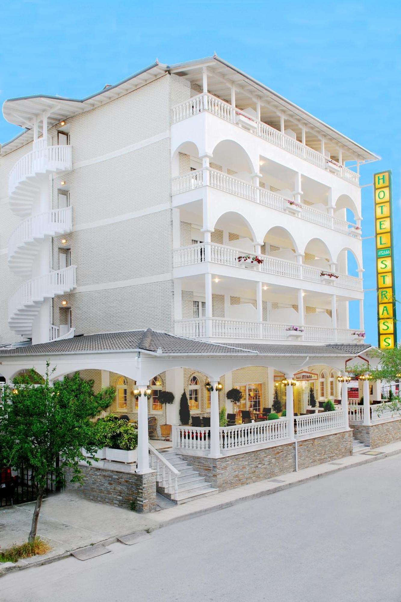 Hotel Strass Paralía Exteriör bild