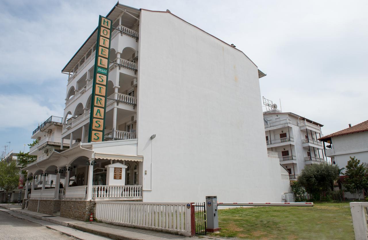 Hotel Strass Paralía Exteriör bild